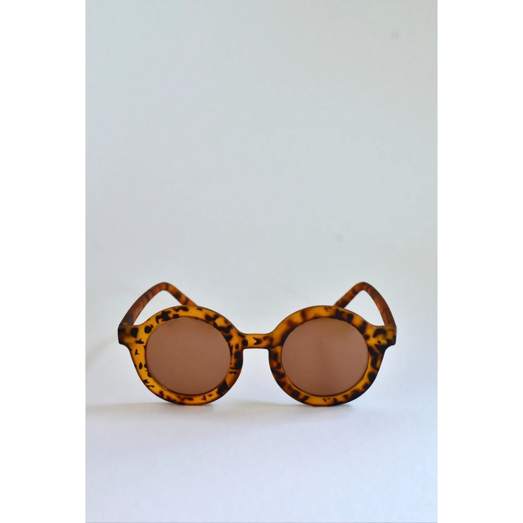 BabyMocs Adult Sunnies Signature Round Leo