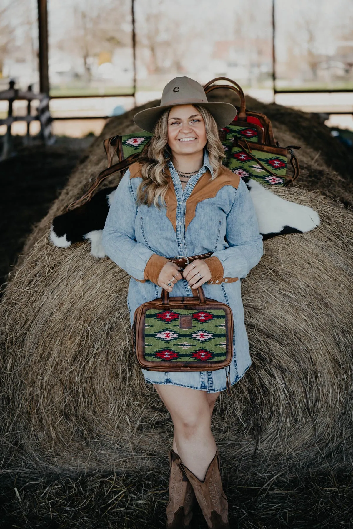 'Baja Dreams'  Tessa Toiletry Bag STS Ranchwear