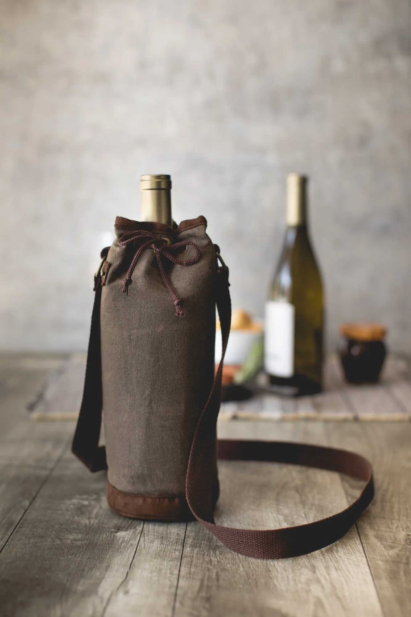 Los Angeles Rams - Waxed Canvas Wine Tote