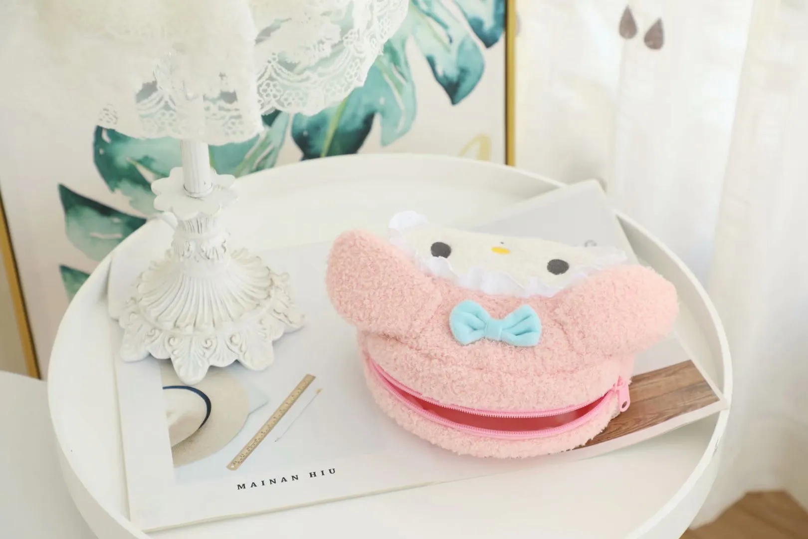 Melo Plush Makeup Shoulder Bag