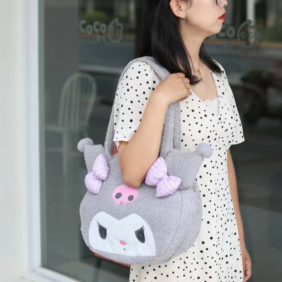 Melo Plush Makeup Shoulder Bag