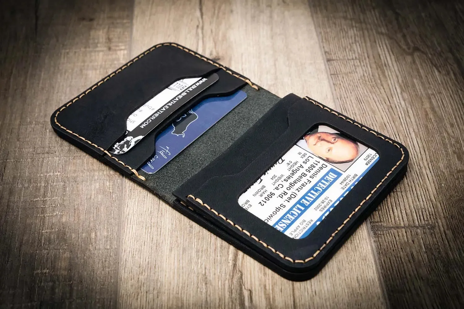 Minimalist Badge Wallet - Black