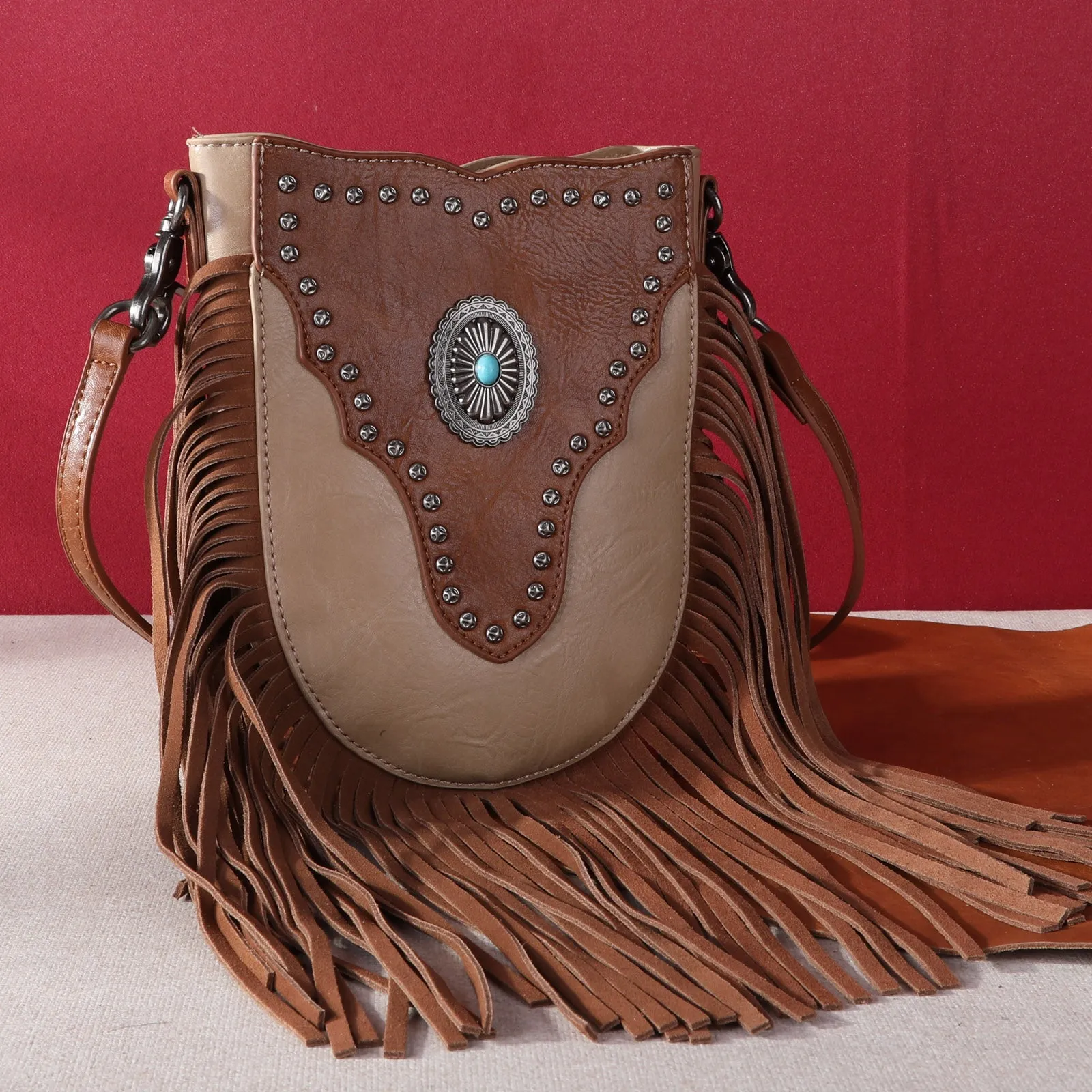 MW1243-8366 Montana West  Fringe Concho Crossbody