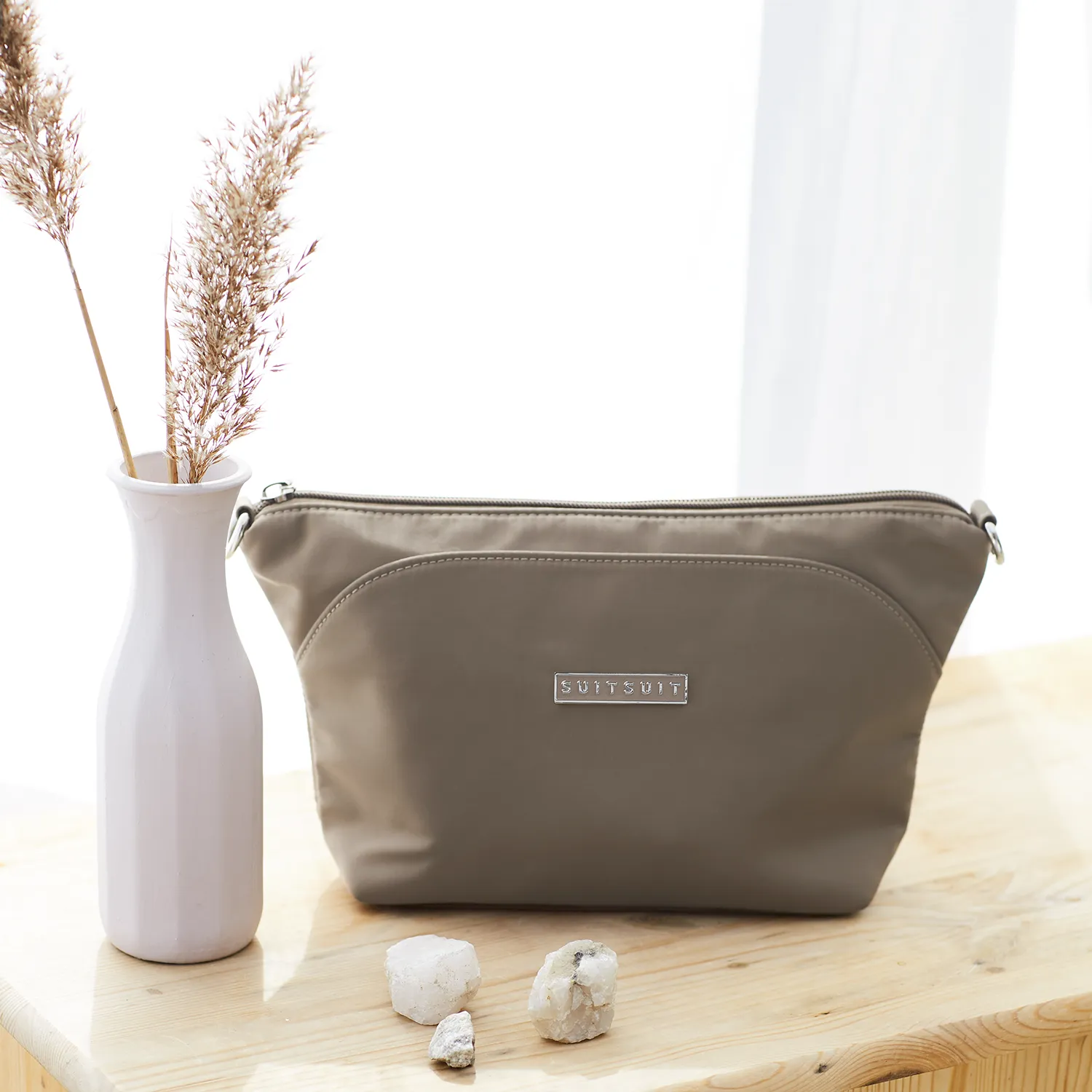 Natura - Plaza Taupe - Toiletry Bag