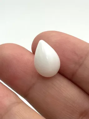 No.05 100% Natural Tridacna Pearl white Clam Pearl, 6.22 carat, 8.65mm x 12.87mm