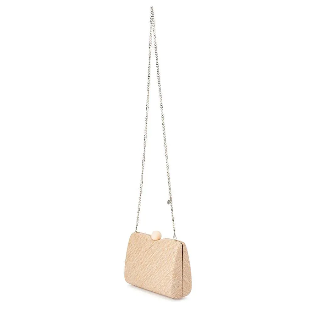 OB2051  CECE straw weave clutch