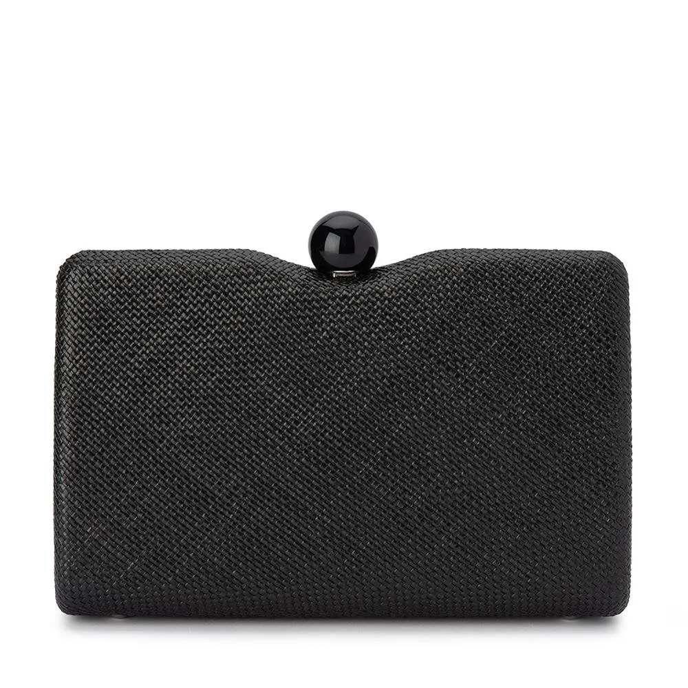 OB2051  CECE straw weave clutch