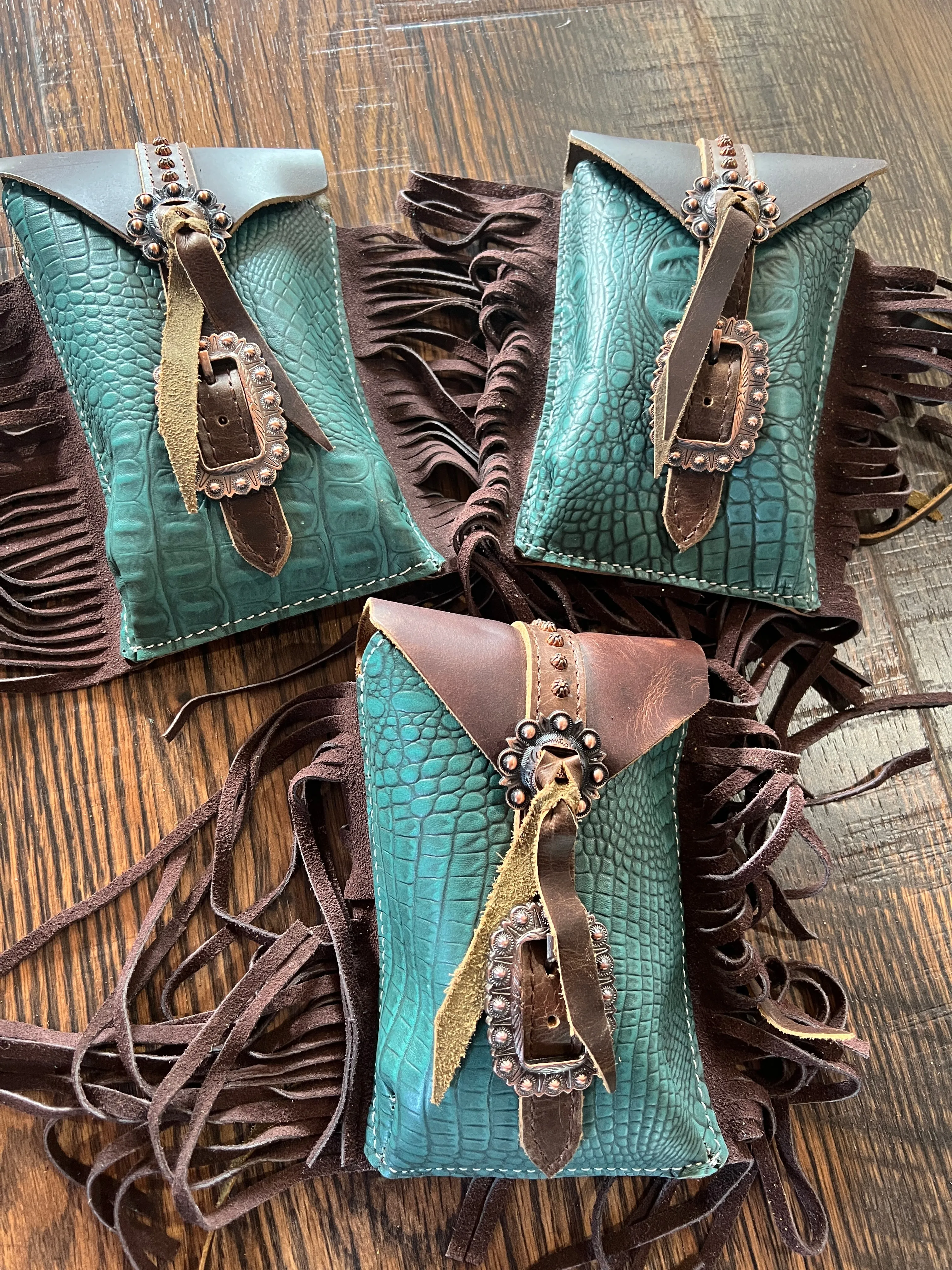 Turquoise Gator Rear Cinch Saddle Bag